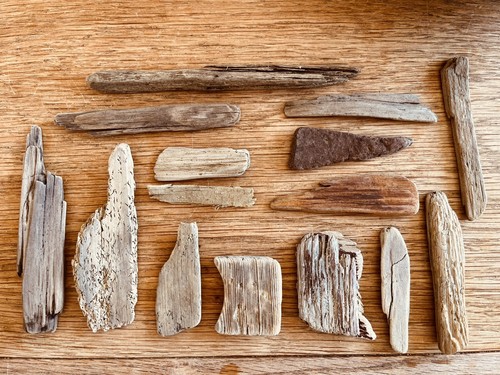 Pieces flat ish driftwood - ish,