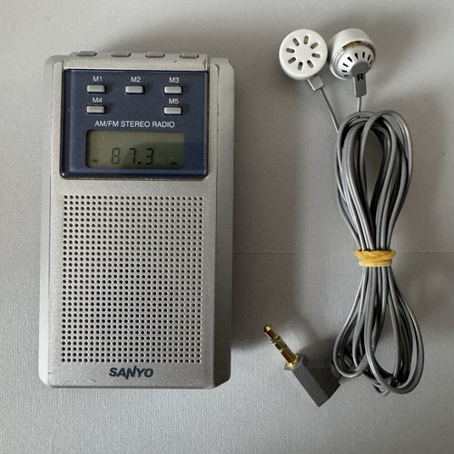 Vintage sanyo d100 - rp-d100, am/fm