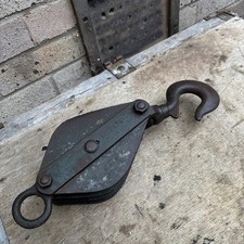 Vintage Cast Iron Pulley Block