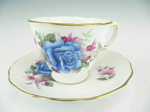 Royal vale tea cup saucer - vale, &