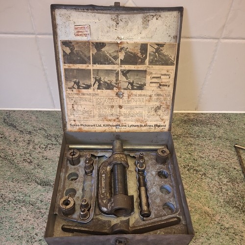 Vintage sykes pickavant - vintage, sykes-pickavant
