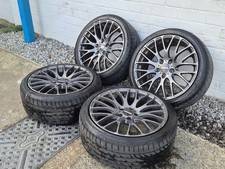 🌟 18 inch alloy wheels