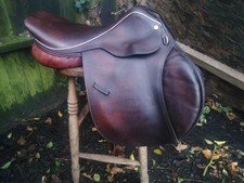 Trainer ~ Close Contact Jump Saddle ~ 17 1/2/18 in
