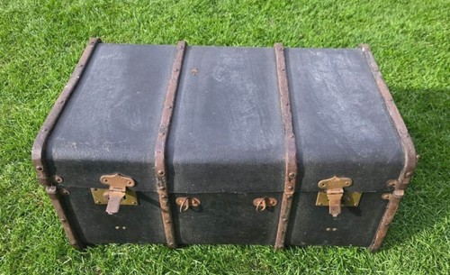 Vintage black birch foundation - black,
