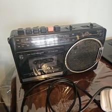 1980 Philips D7180 radio