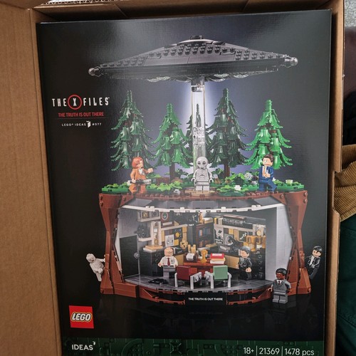 Lego the files 21369 - x-files, build