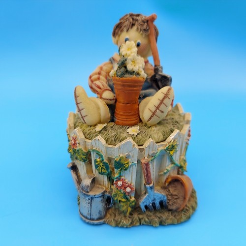 Regency fine arts collectable - fine,