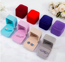 BLACK/PINK VELVET JEWELLERY