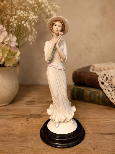 Annie rowe leonardo collection - annie,