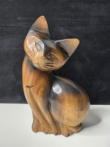 Vintage wooded cat figurine - wooded,