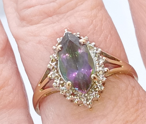 Fully hallmarked 9ct - fully,
