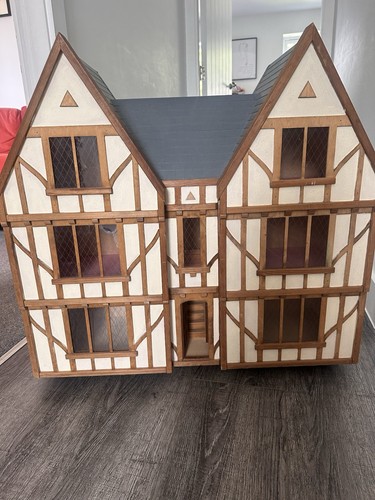 Tudor style wooden doll - wooden, doll's