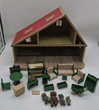 Vintage 1985 Sylvanian Families Deluxe House & Furniture Set And Figures 