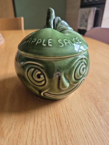 Sylvac apple sauce face - sauce, pot