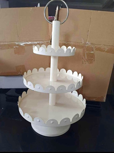 White metal round tier - metal,