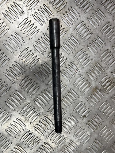 Front wheel axle - , ttr