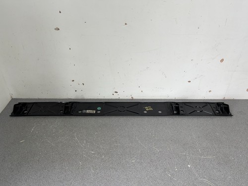 Discovery 4 rear seat - &,