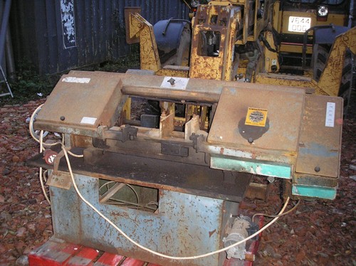 Metal cutting bandsaw used - metal,