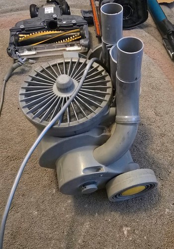 Dyson dc04 clutched - dyson,