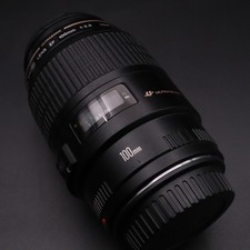 Canon EF 100mm f/2.8 Macro USM
