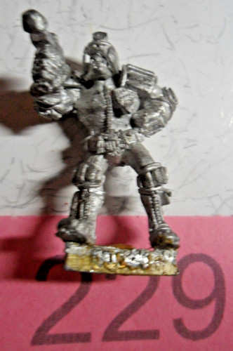 Judge dredd miniature game - judge,