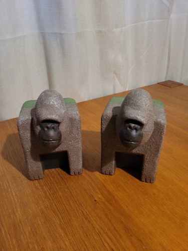 Artforum abstract gorilla - artforum,