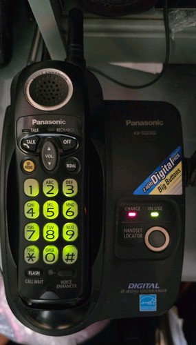Panasonic tg2302b black 4 - black, 2.4