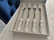 Gorgeous Laura Ashley set of 4