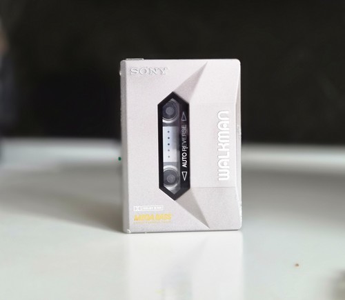 Rare gold sony walkman 2091 - gold, wm-2091
