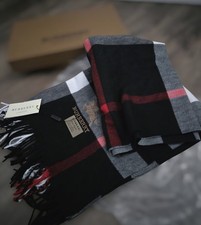 Large Cashmere Burberry Mens Scarf Double Sided Wear. Brand New