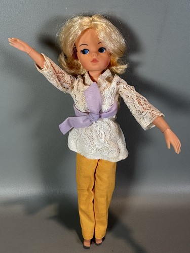 Vintage 1979 sindy - doll, &