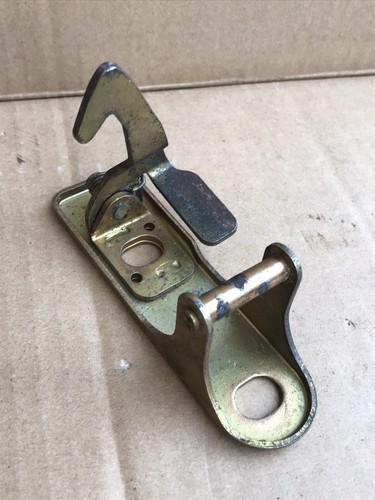 Porsche 911 964 bonnet catch - catch,