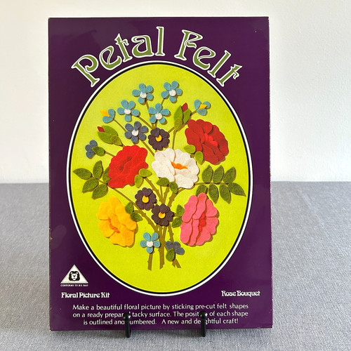 Fuzzy felt vintage kit petal - vintage,