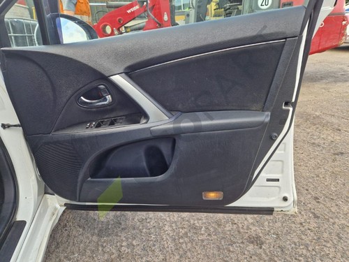 Toyota avensis mk3 - toyota,