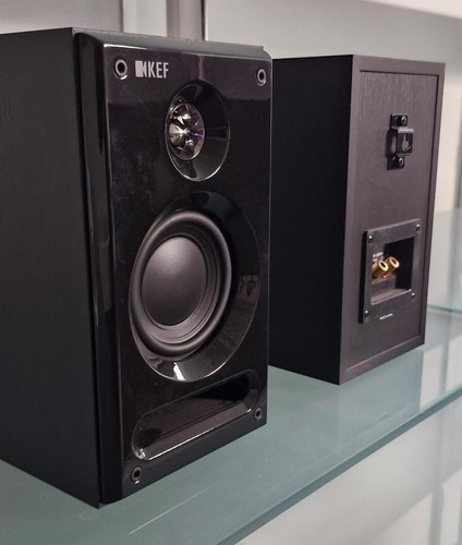 Kef bookshelf - c1,