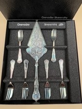 Grenadier Silversmiths, Silverplate Pastery Set, made in England.