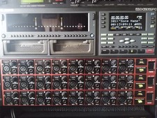 Alesis HD24 adat + ADA 8200 x3 + Caddies x4 + Cases x3 + Remote Control