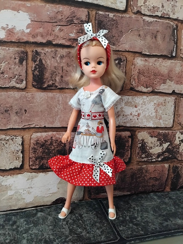 Midi doll dress fits pedigree - midi,