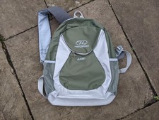 Highlander Dublin GREY GREEN Camping Hiking Walking 15L Padded Daysack Rucksack.