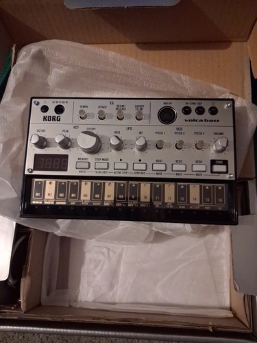 Korg volca bass analogue - volca,