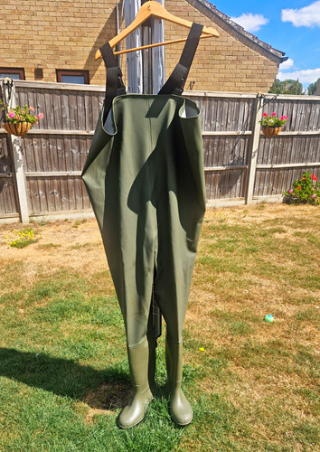 Dunlop pvc green chest waders - chest,