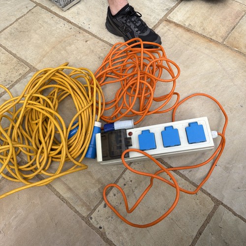 Mains electric hook lead - up, 3