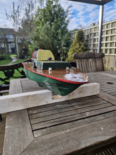 Motorised boat 800mm long by - motorised,