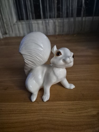 Vintage royal osborne squirrel - royal,