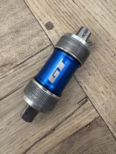 Bikes titanium bottom - gt,