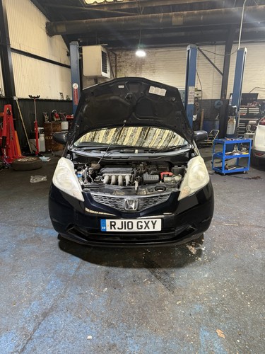 Honda jazz 2010 petrol - honda,