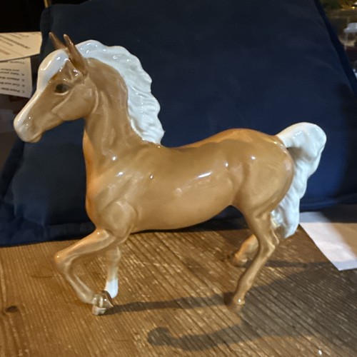 Vintage beswick palomino horse - vintage,