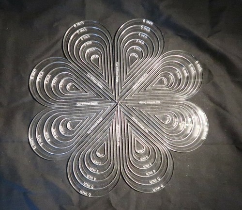 Petal shaped quilting template
