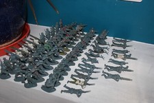 72 GERMAN PARATROOPERS &