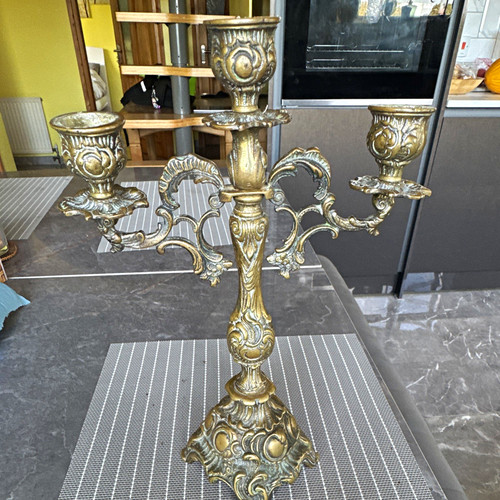 Ornate brass arm - ornate, 3-arm